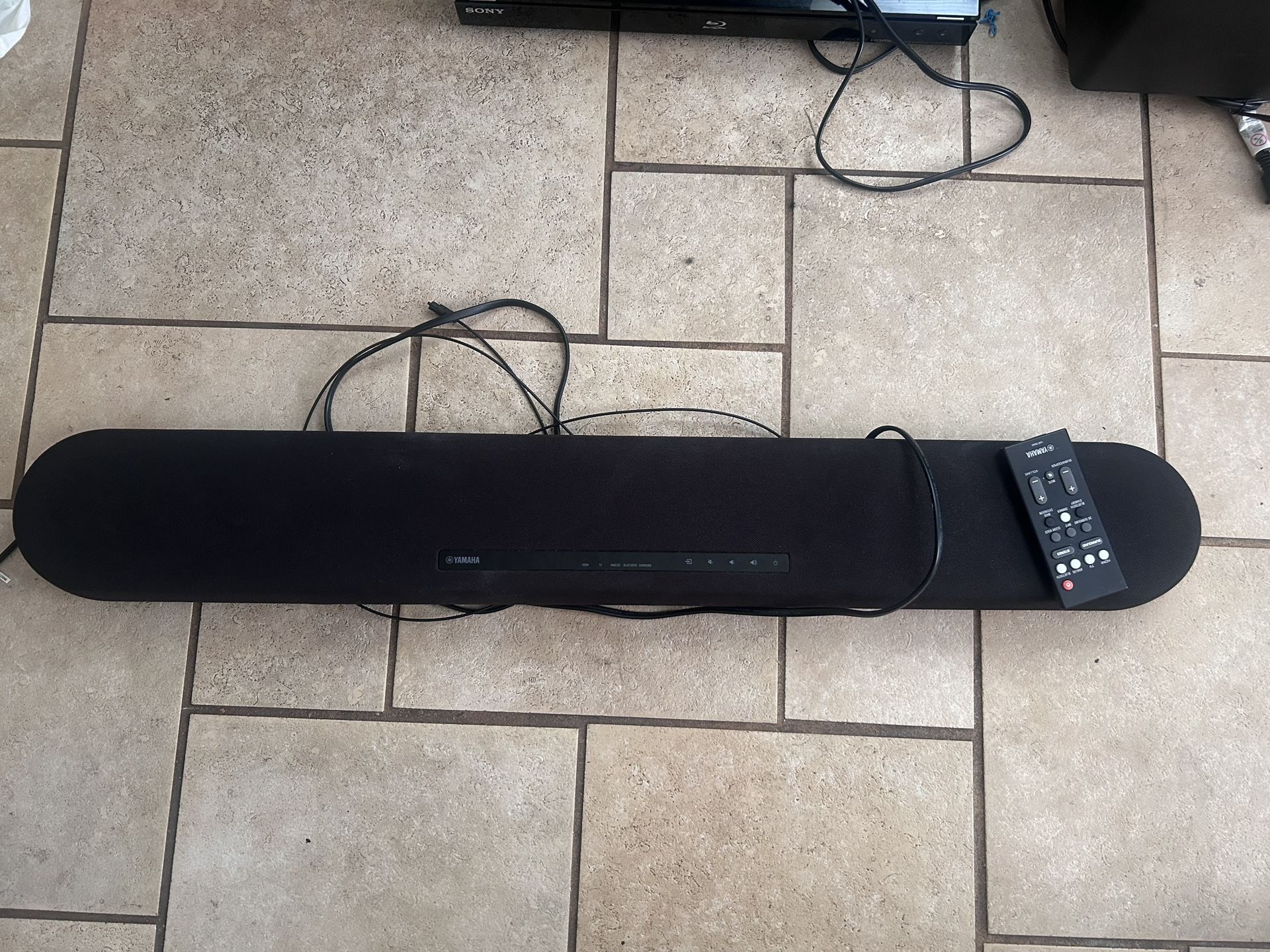 Yamaha Soundbar w REMOTE  Model ATS-1080 Built-In Bluetooth Front Surround