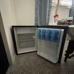 Whirlpool Mini Fridge