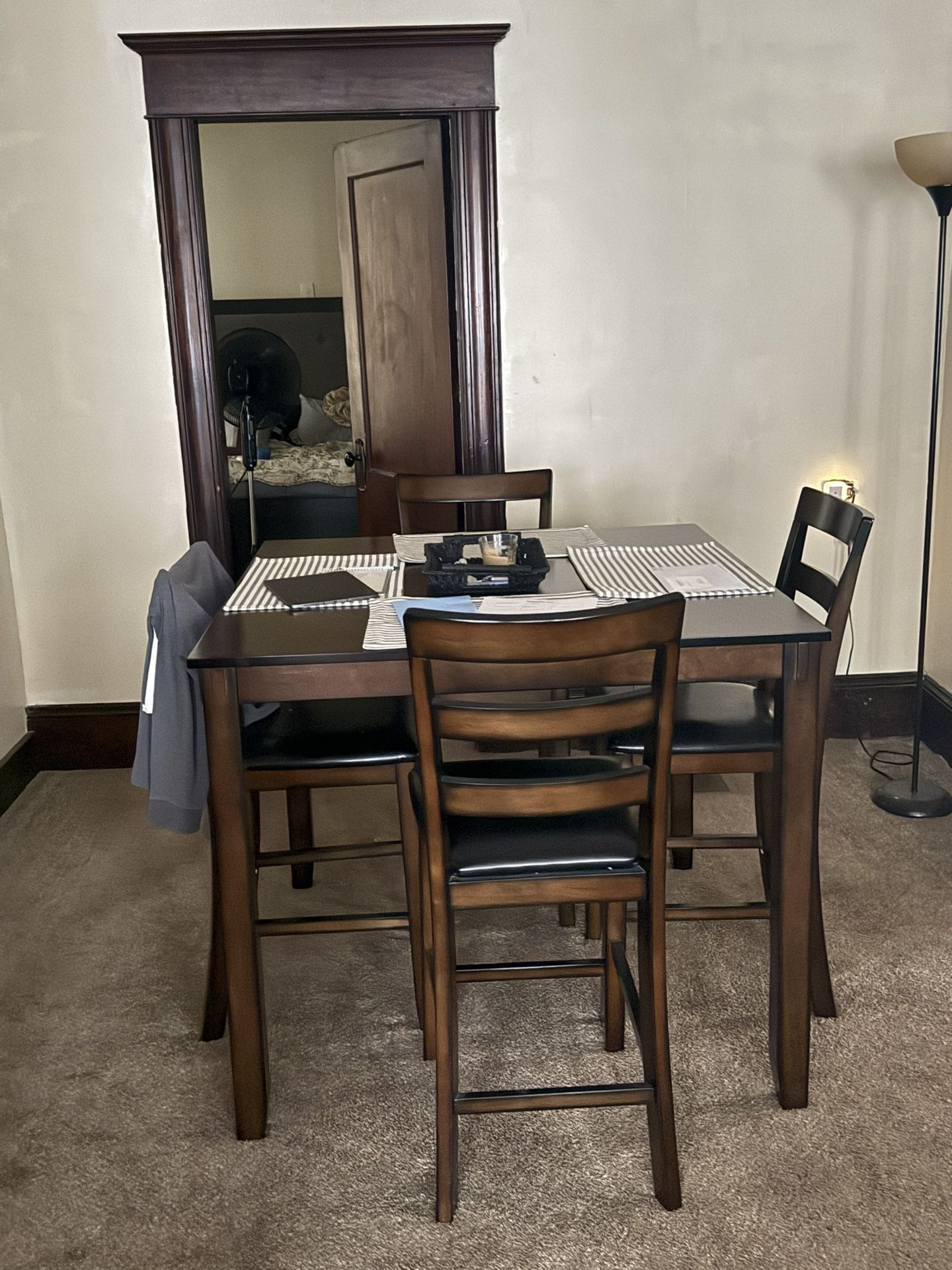 Sofa & Table