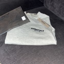 ESSENTIALS TEE Shirt 