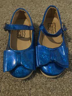 Toddler girl blue glitter bow shoes