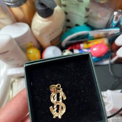 10k $ pendant 