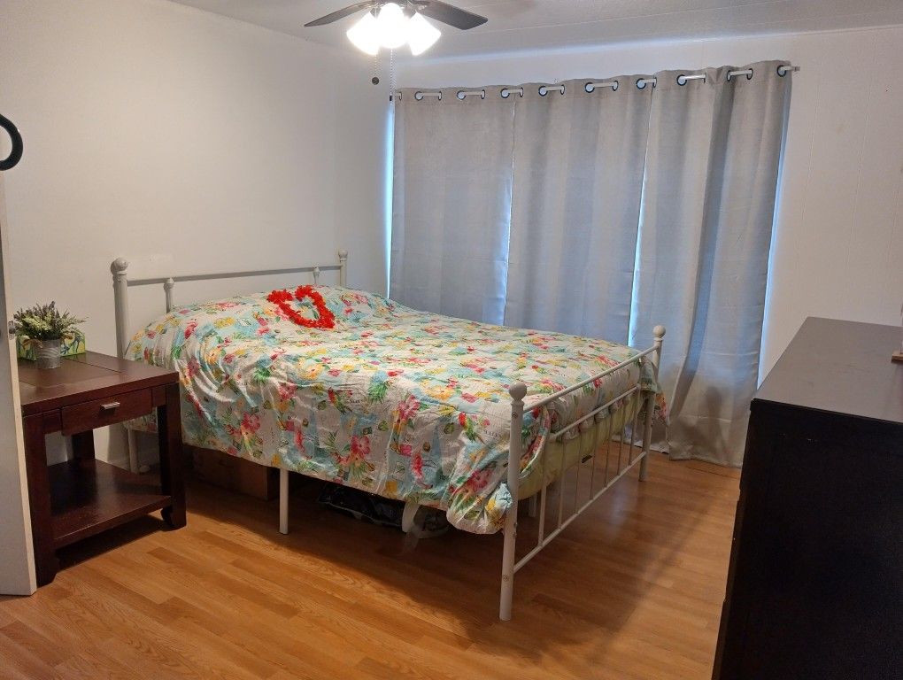 Queen Size Very Comfortable Bed