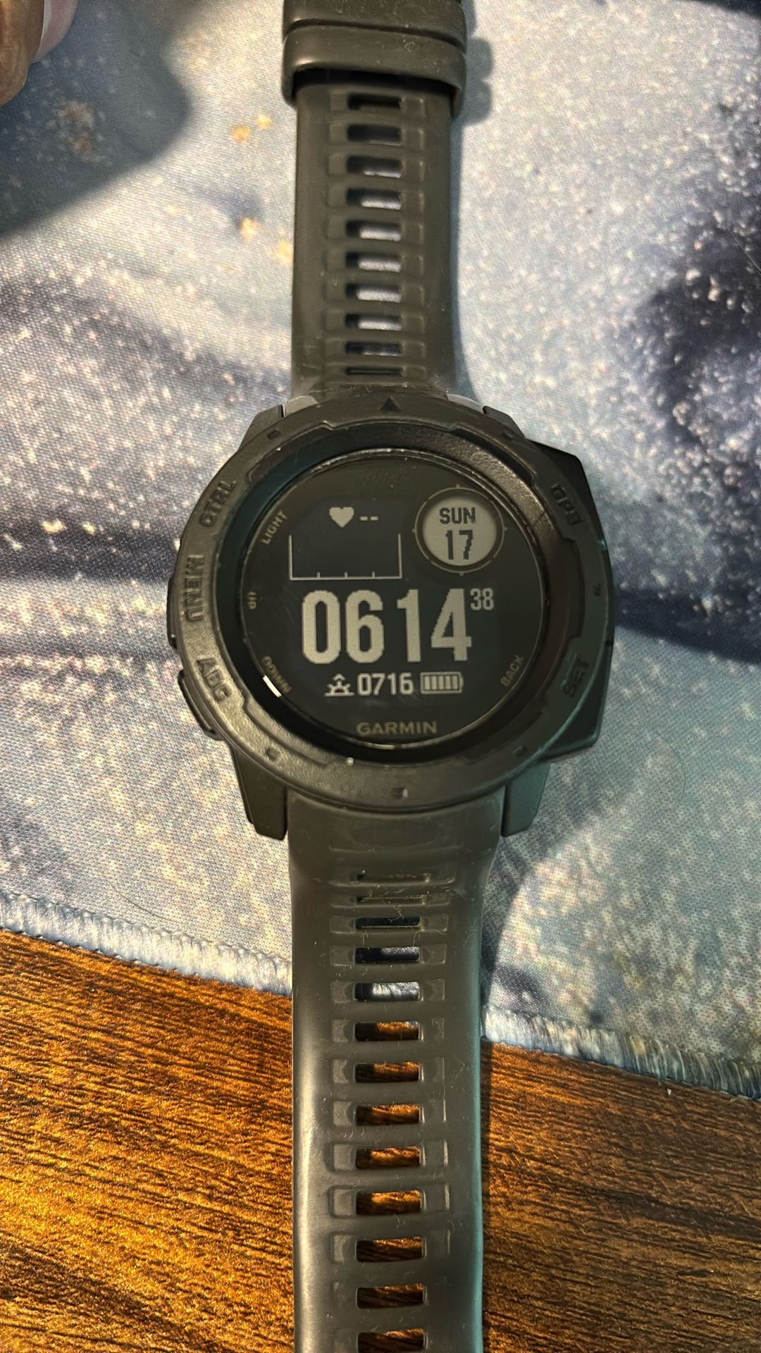 Garmin Instinct (First Edition)