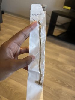 Gold chain bracelet