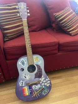 DISNEY HANNAH MONTANA PURPLE GUITAR