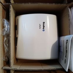 Elec Hand Dryer Bradley 110 Or 220 Universul Never Used Retails For$540.00 Sell For $100.00 Save $340.00in Box