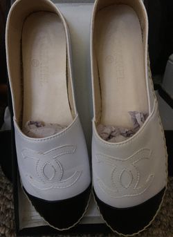 Black & White adorable espadrilles