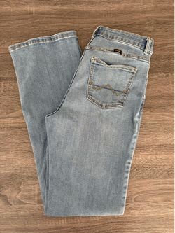 Wrangler bootcut jeans size 8