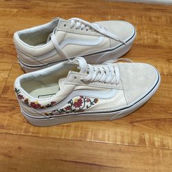 Vans Old Skool Stackform Floral Embroidery Shoes