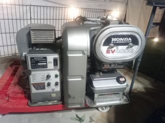 HONDA EV 4000 RV GENERATOR ONLY 290 HOURS RUNS GREAT..