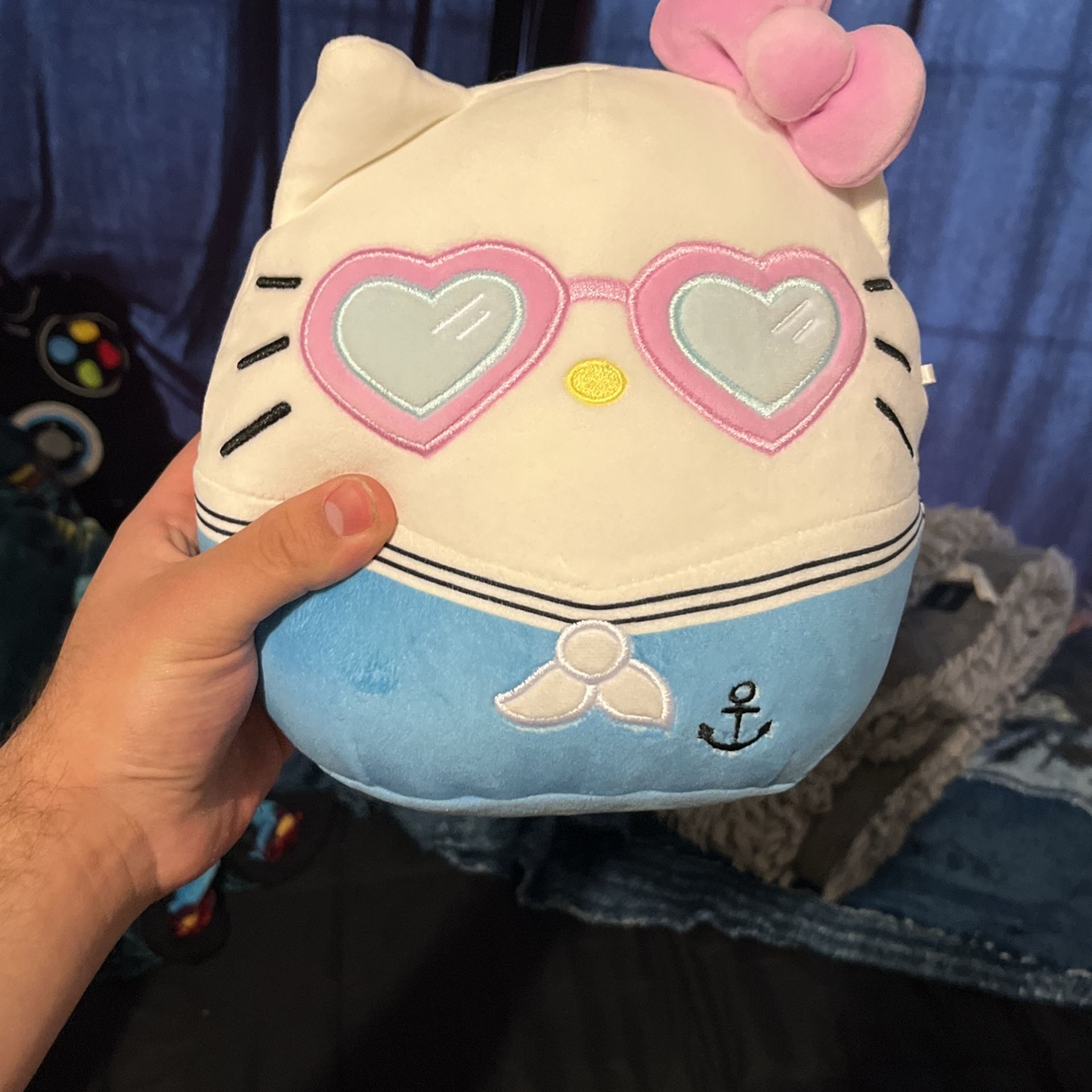 Hello kitty Plushie