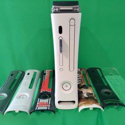 Xbox 360 with faceplates.