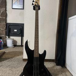 Guild Pilot Bass W/Orignal case 