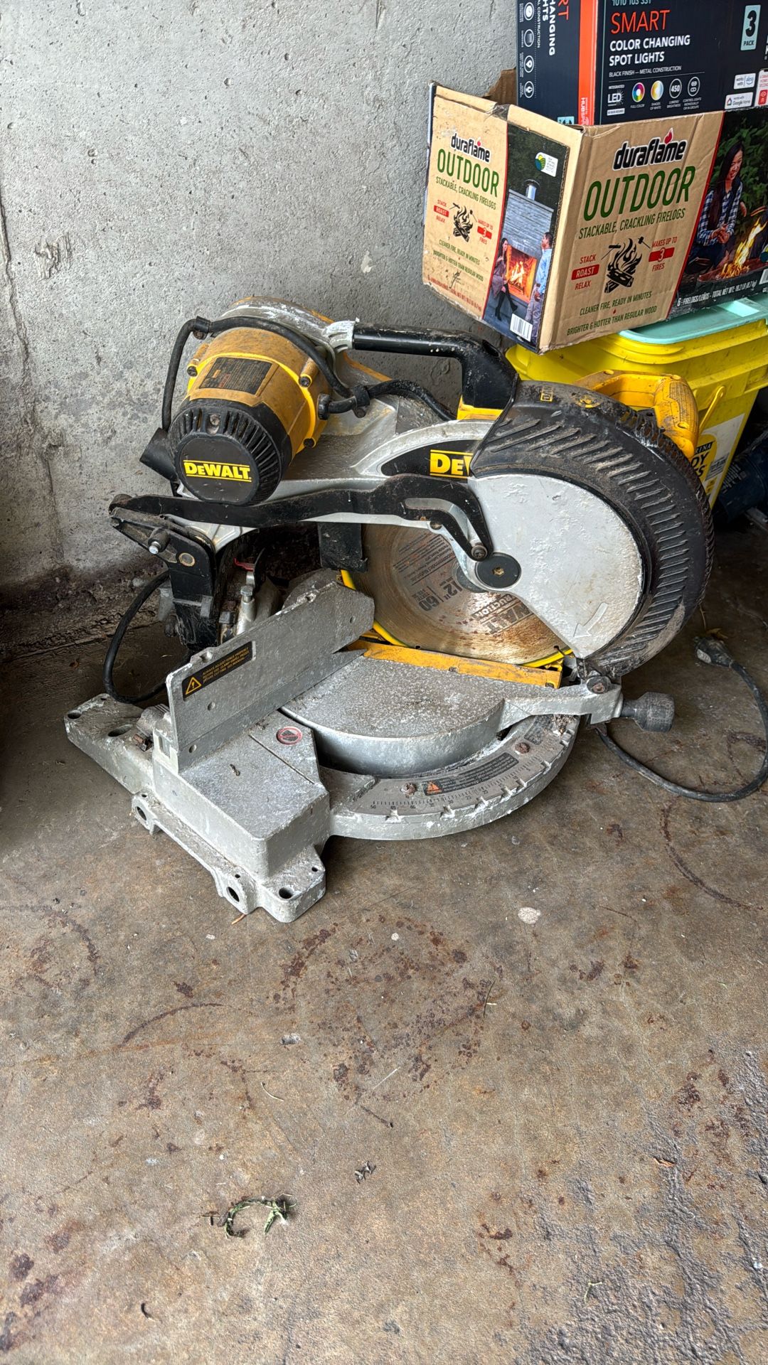 Dewalt Saw