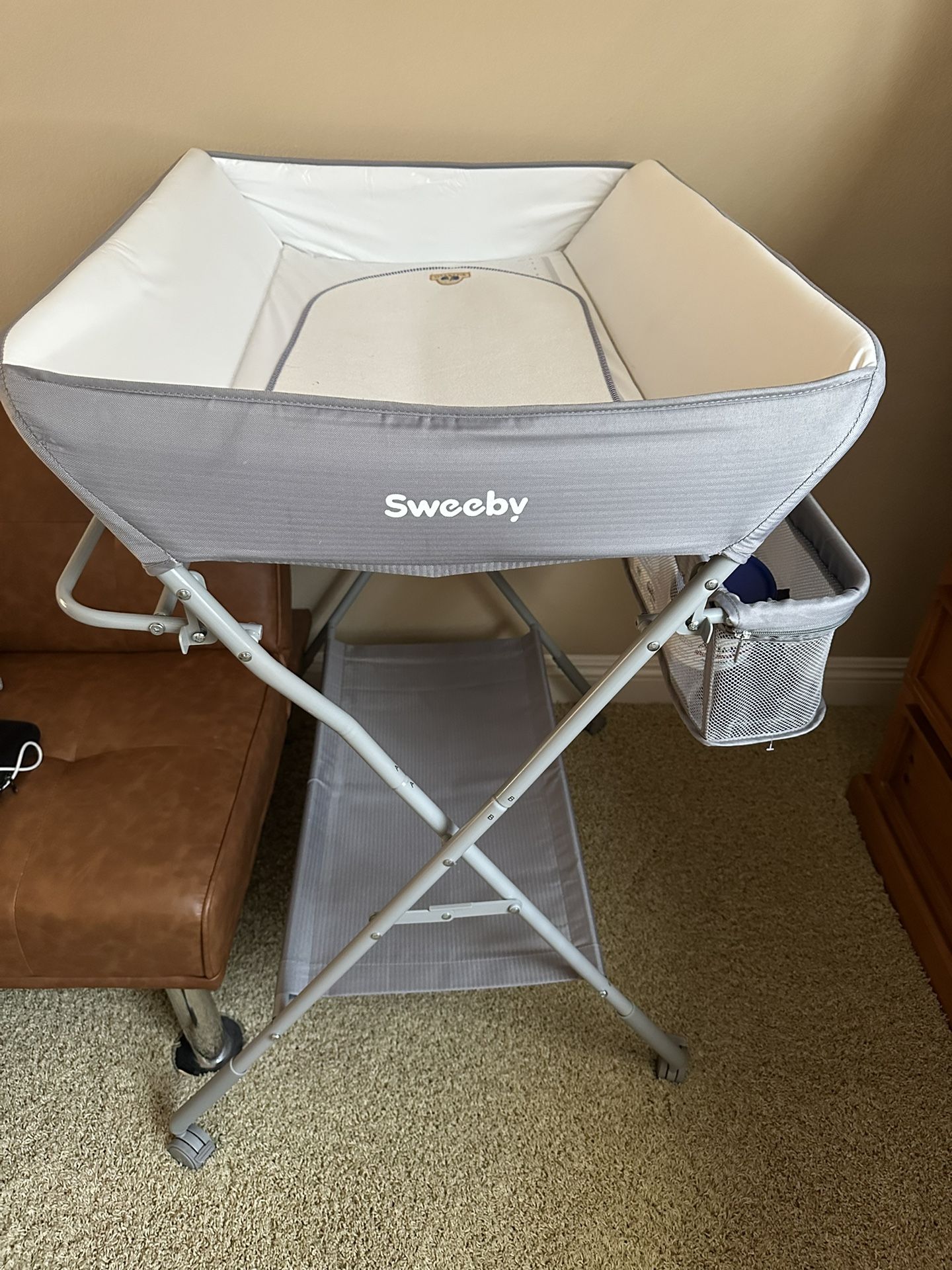 Flash Sale! Baby High Changing Table With Storage Space