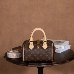 A classic bag for women