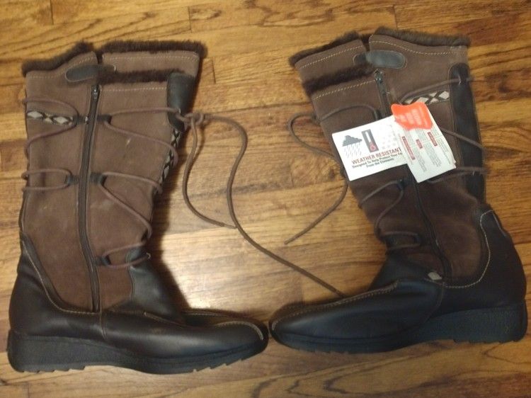 Nice Canadian Winter Boots S-women's 13, 2x Width, Never Worn.