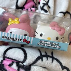 Hello Kitty Salt Shakers