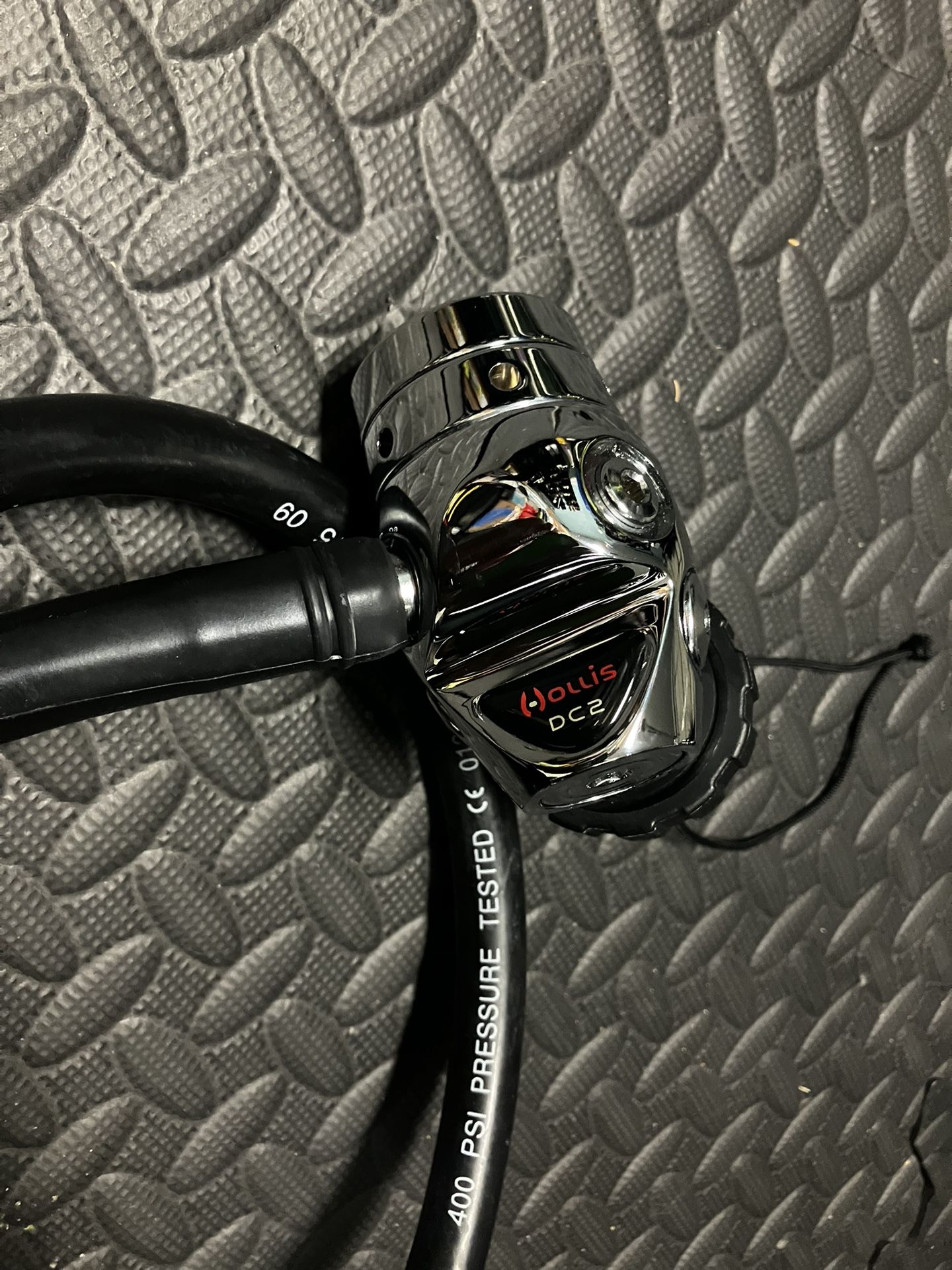 Hollis DC2 First Stage DIN/300bar w/ 212 Second Stage Scuba Diving Regulator