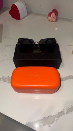 Hermes style sunglasses