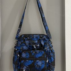 Lug Canter 2 Convertible Tote bag in Botanical black. Excellent condition!