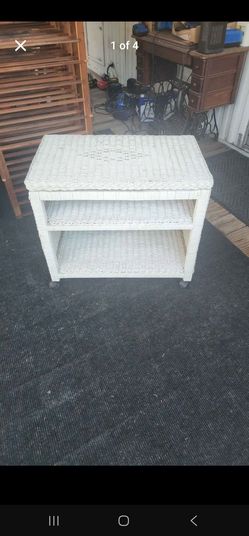 Wicker Rattan TV Stand with swivel top On Casters