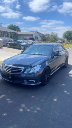 Mercedes Benz e350, navy blue, 151k miles sedan