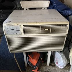 AC De Ventana Trabaja Bien  