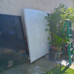 2018 Chevrolet Silverado Tonneau Cover As is