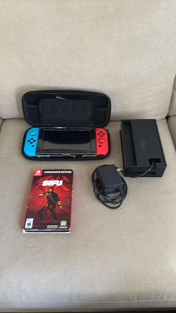 Nintendo Switch + 2 games