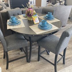 5pc Dining Set $479.99