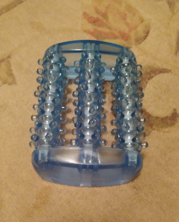 THE ICONIC BATH & BODY WORKS TRUE BLUE SPA ON A ROLL FOOT MASSAGER