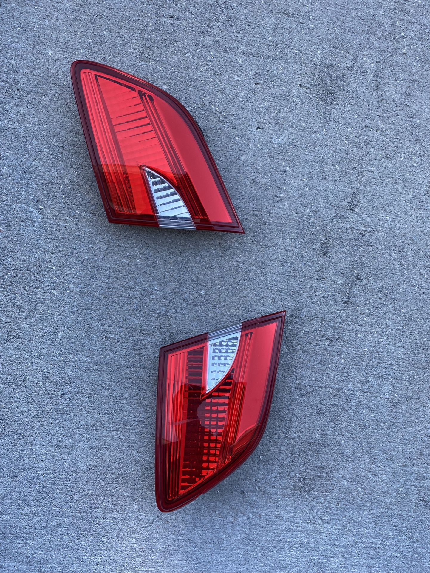 2016 Nisssan Sentra Rear Tail Reflectors