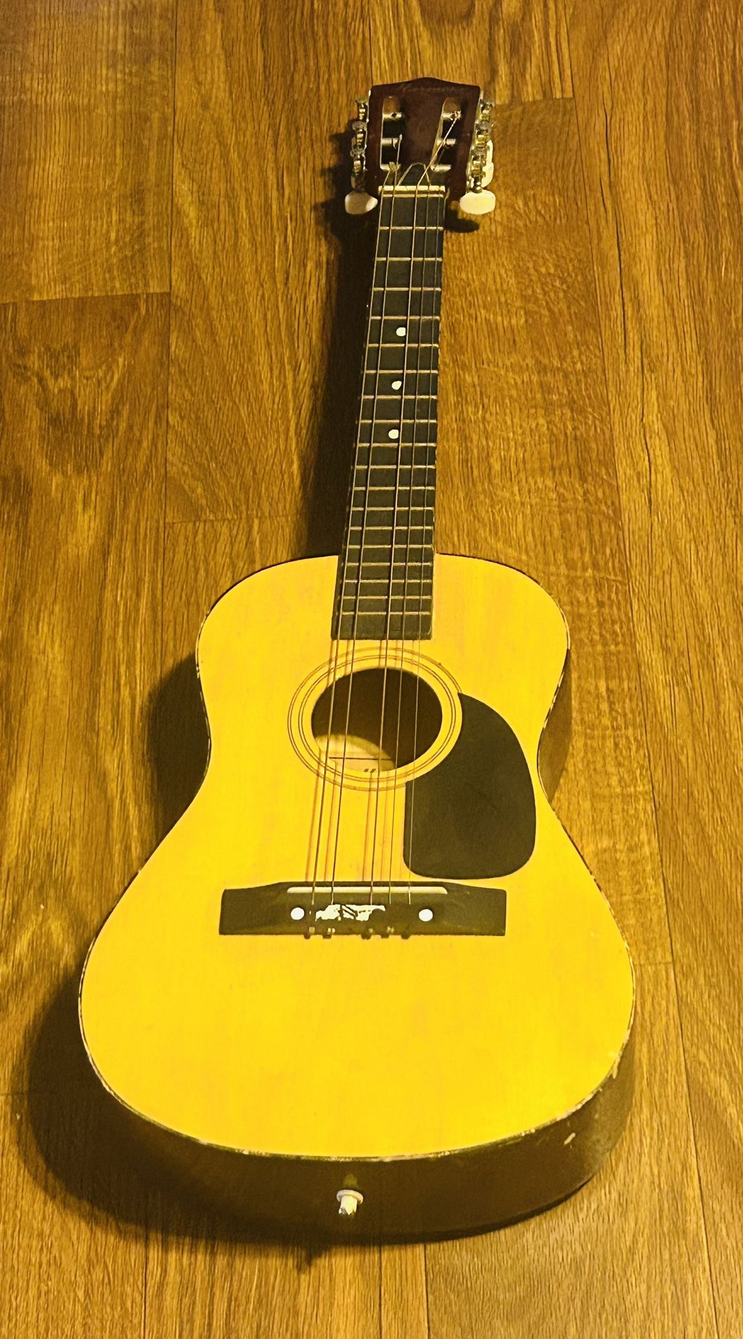 Harmony Guitar Model 01202 Great Sound