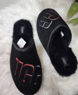 Ugg scuff logo red hot sale