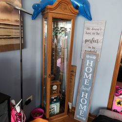 Lighted Curio Cabinet For Sale Great Condition $120