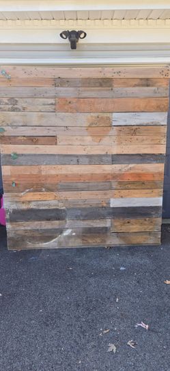 $80 OBO - Backdrop, table top or island front possible uses!  Recycled wood