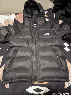 North Face Black Puffer Jacket 600