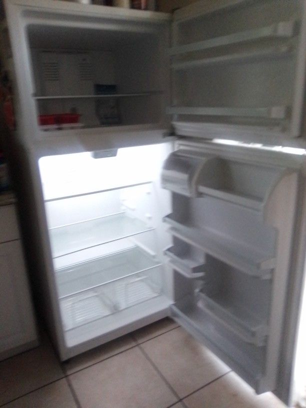Amana Brand Refrigerator