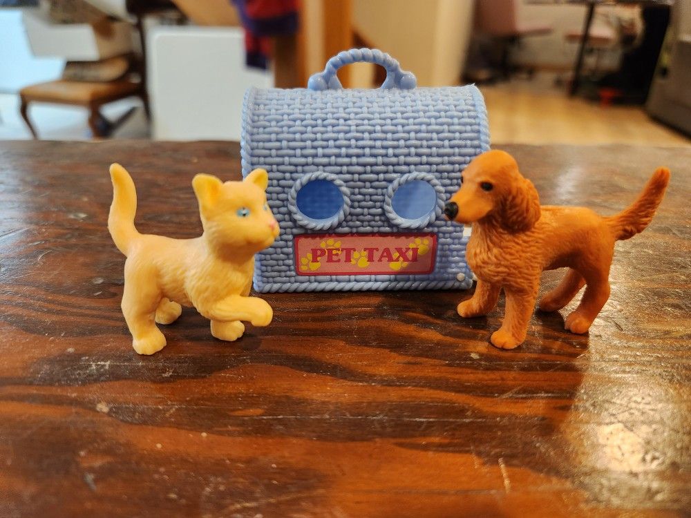 Kitten and Puppy Toy Figurines