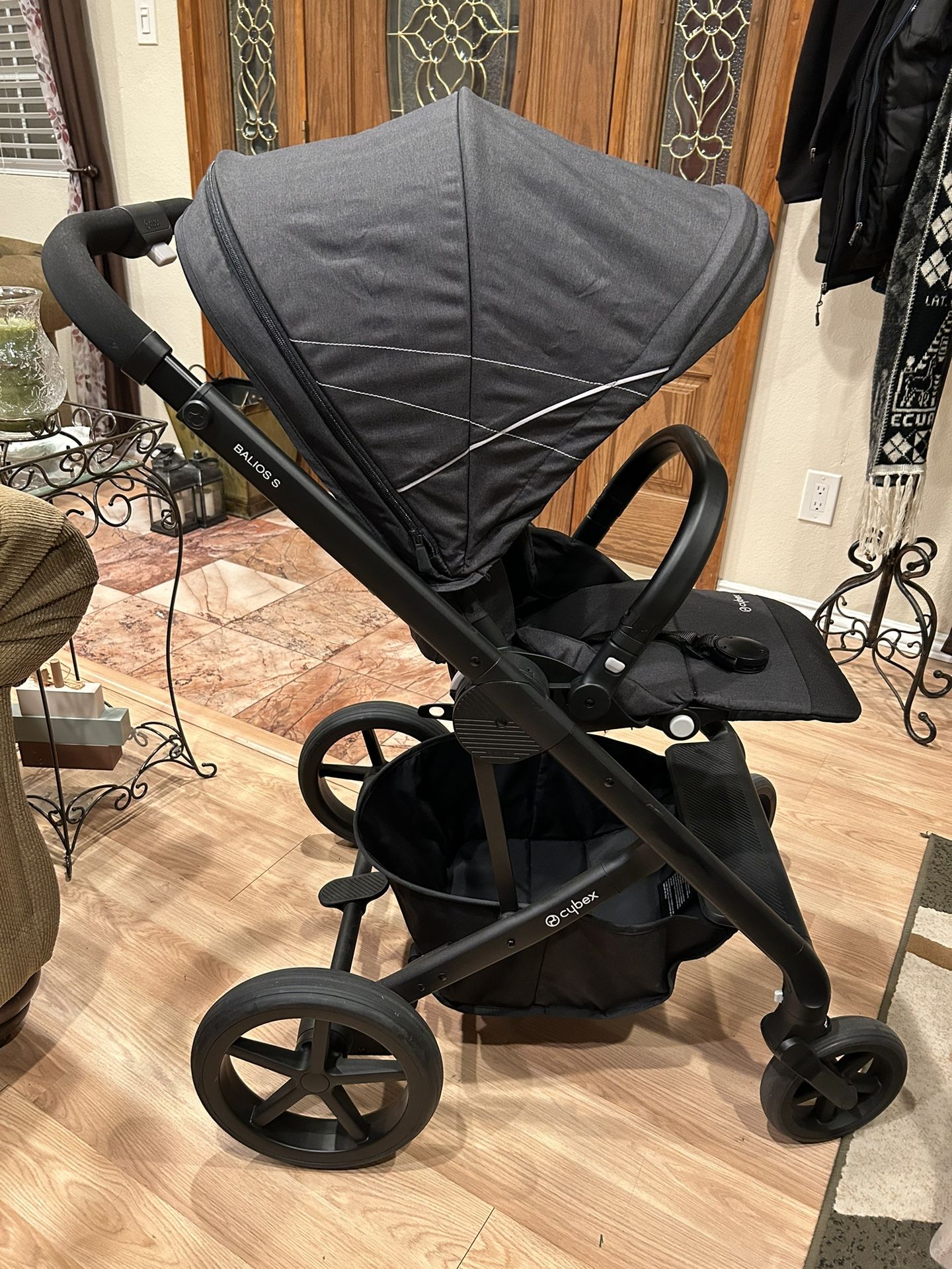 Cybex Balios S Lux Barely Used In Great Condition