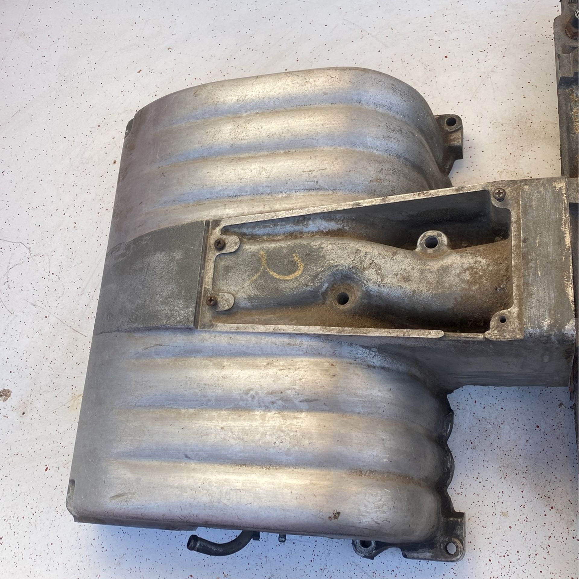 Intake manifold Ford Mustang
