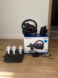 Logitech G29 Racing Wheel Set + Pedals & Driving Force Shifter (Basically new