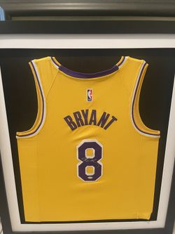 Kobe Bryant Signed Jersey Framed