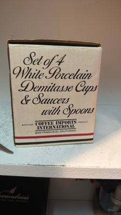 Set Of 4 White Porcelain Demitasse Cups And Saucers With spoons 