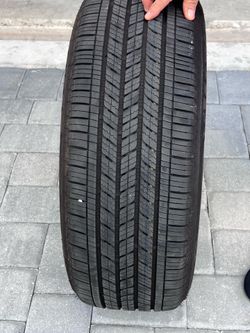 Bridgestone Alenza sport A/S tire
