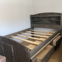 Wood Full Size Bed Frames - With 4 Drawer Storage