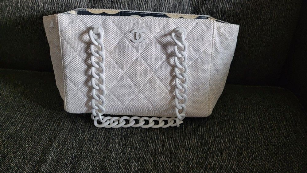 Handbag,Coco Chanel,off White,white ,plastic chain