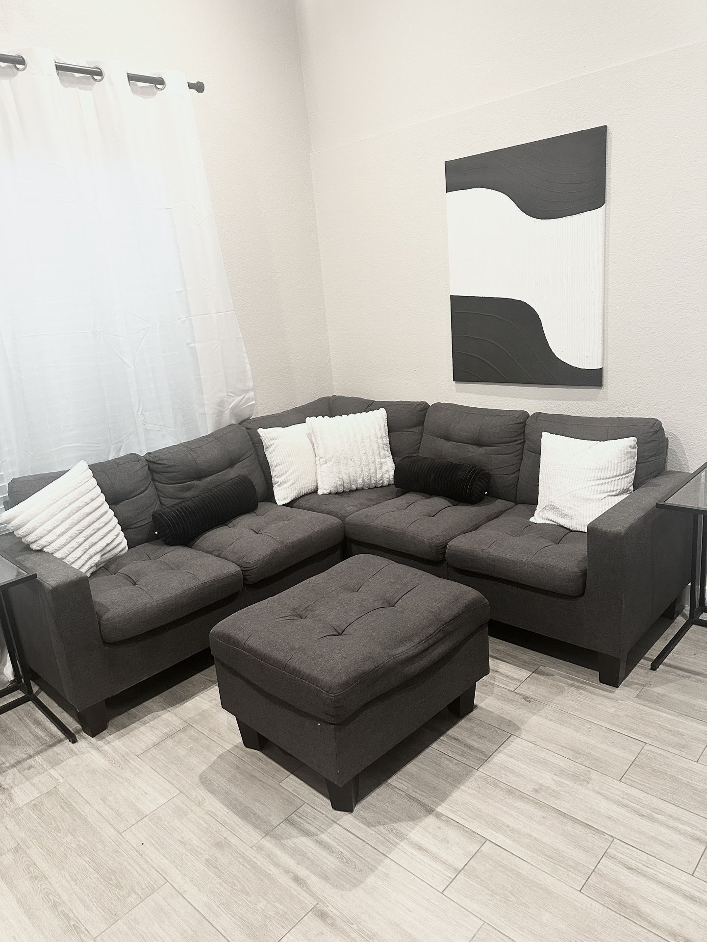 Grey Sectional With Ottoman
